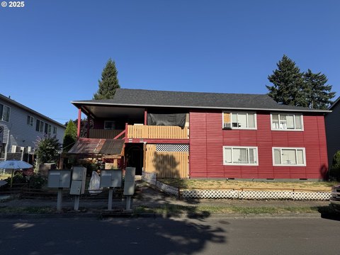 Beaverton Fourplex: Great Investment Opportunity