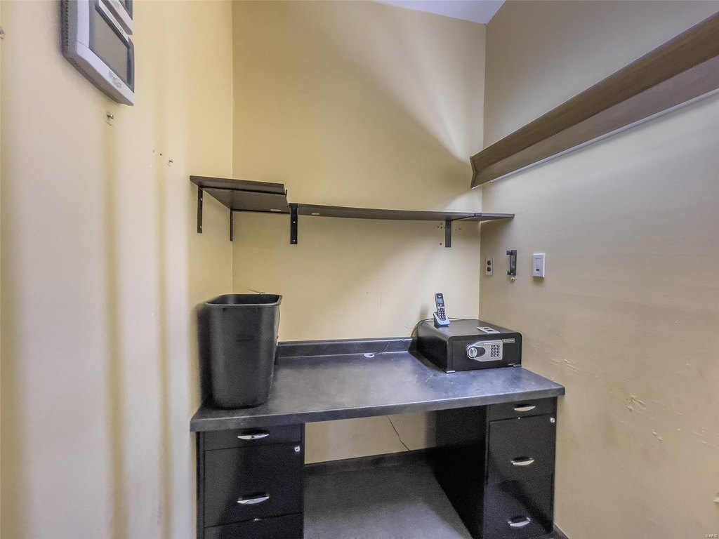Picture 19