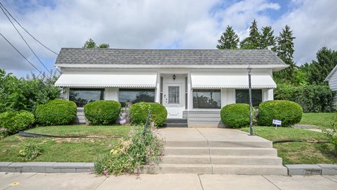 COMMERCIAL - Bungalow - Springfield, OH