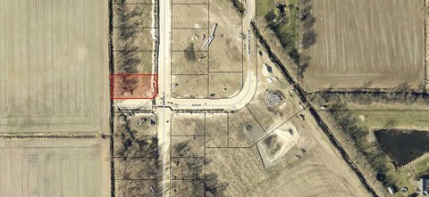 Residential Land in Hawk Creek