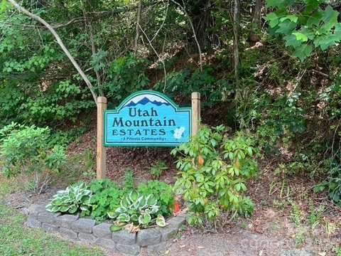 LAND - Waynesville, NC
