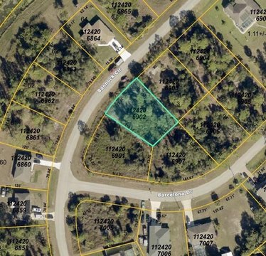 Residential Lot in North Port