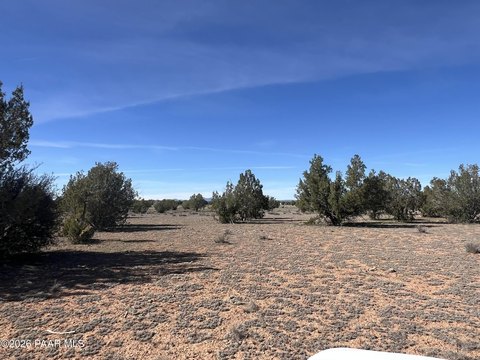 Land, Ash Fork, AZ