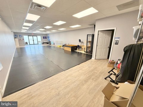 Retail Units in Parkesburg Shopping Center