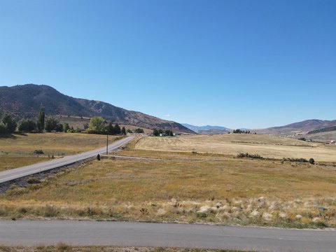 Residential Lot Near Lava Hot