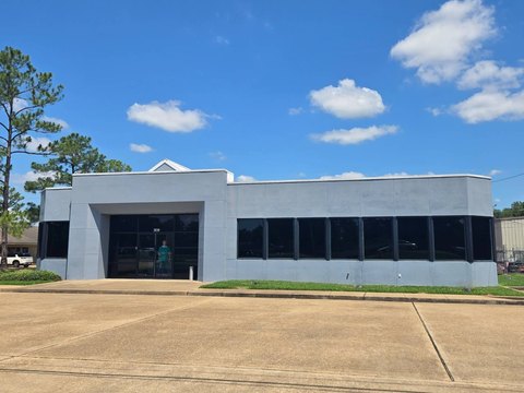 Multi-Use Office Building