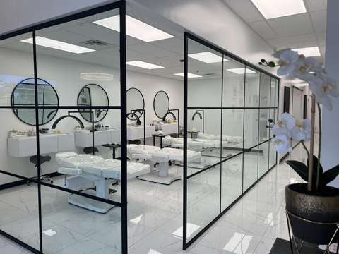 Profitable Salon/Spa Business Opportunity