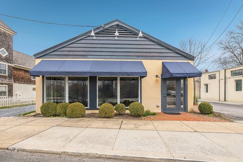 Village Business Retail/Office Building