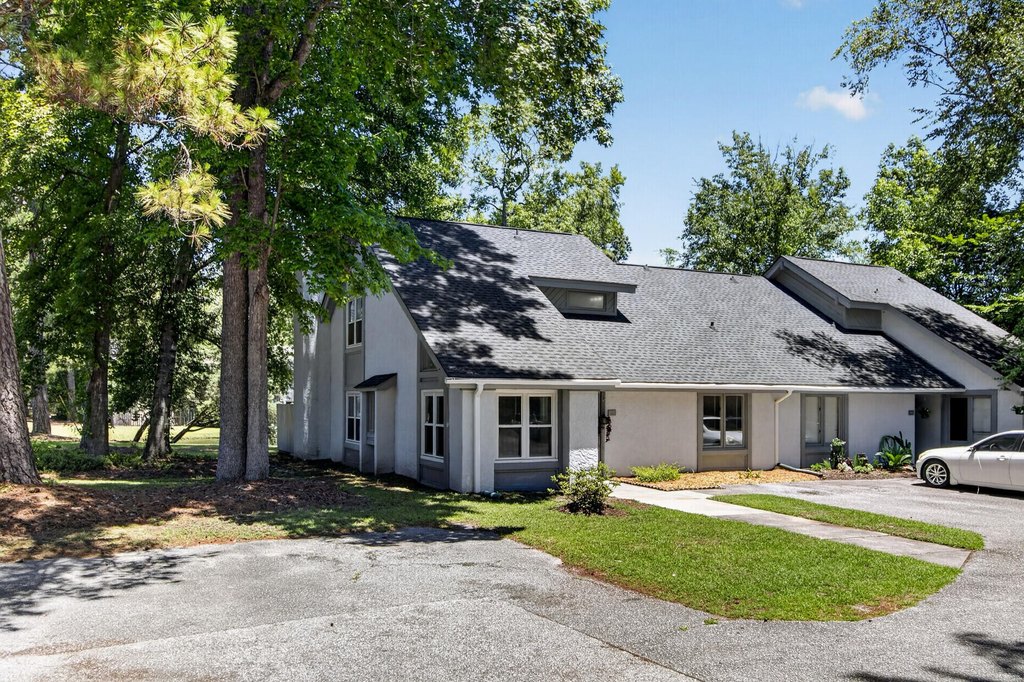 101 Chattum Ct, Summerville, SC 29485