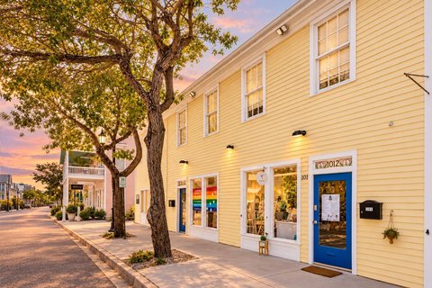 Retail Condominium