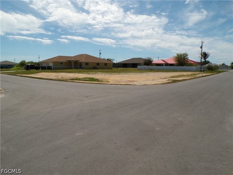 LAND - Cape Coral, FL