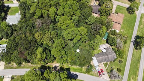Residential Land in Gautier, MS