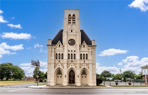 Historic Church with Multifaceted Potential