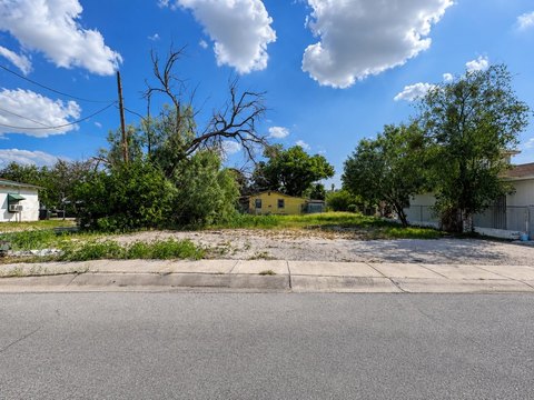 LAND - Del Rio, TX