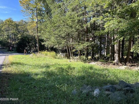 Land, Lake Ariel, PA