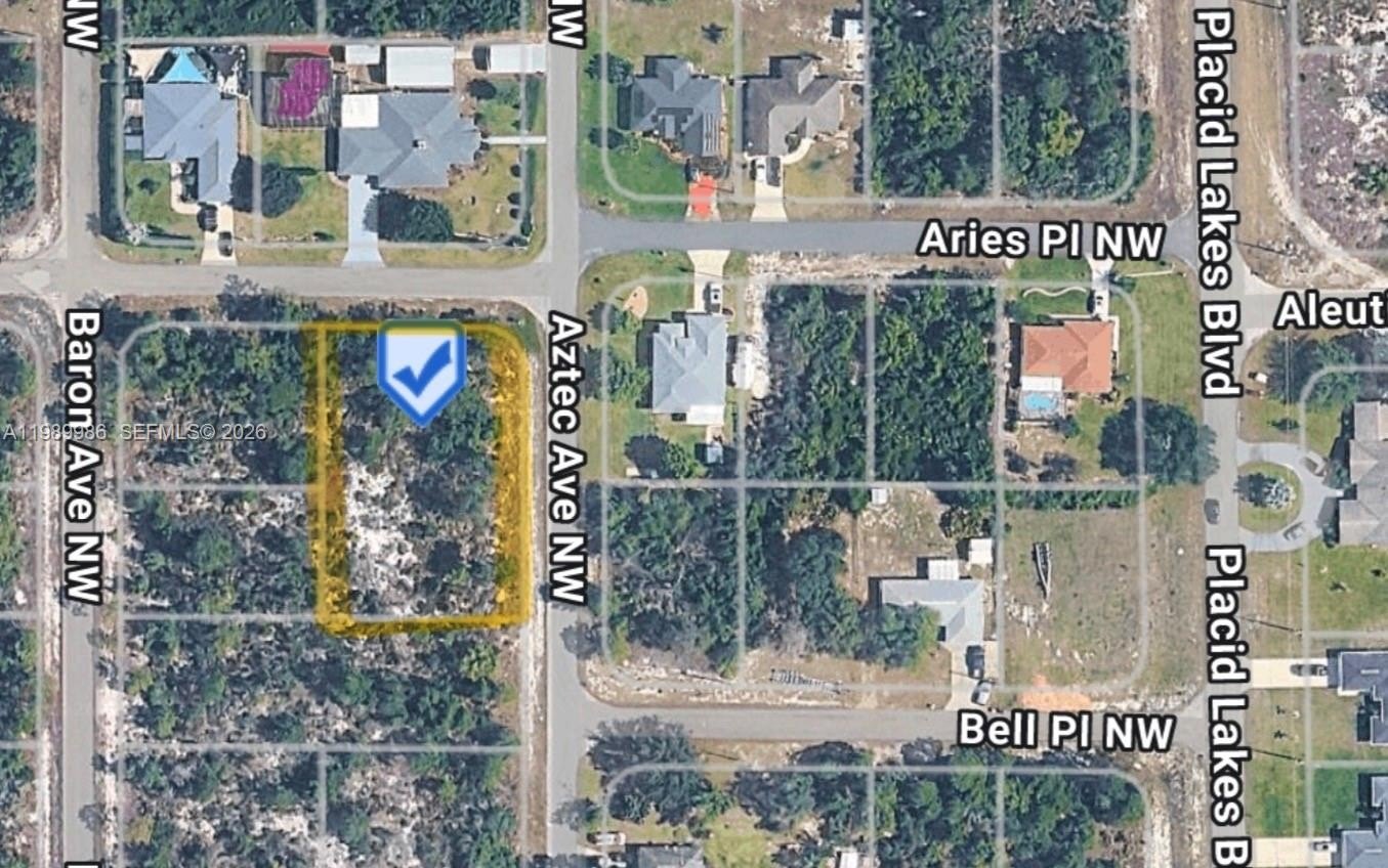Spacious Corner Lot in Placid