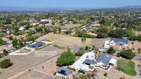 Land, Fallbrook, CA