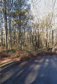 Wooded Lot in Oxford, Georgia