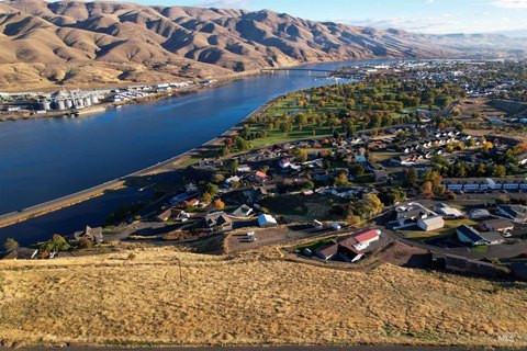 Clarkston Land with River Views