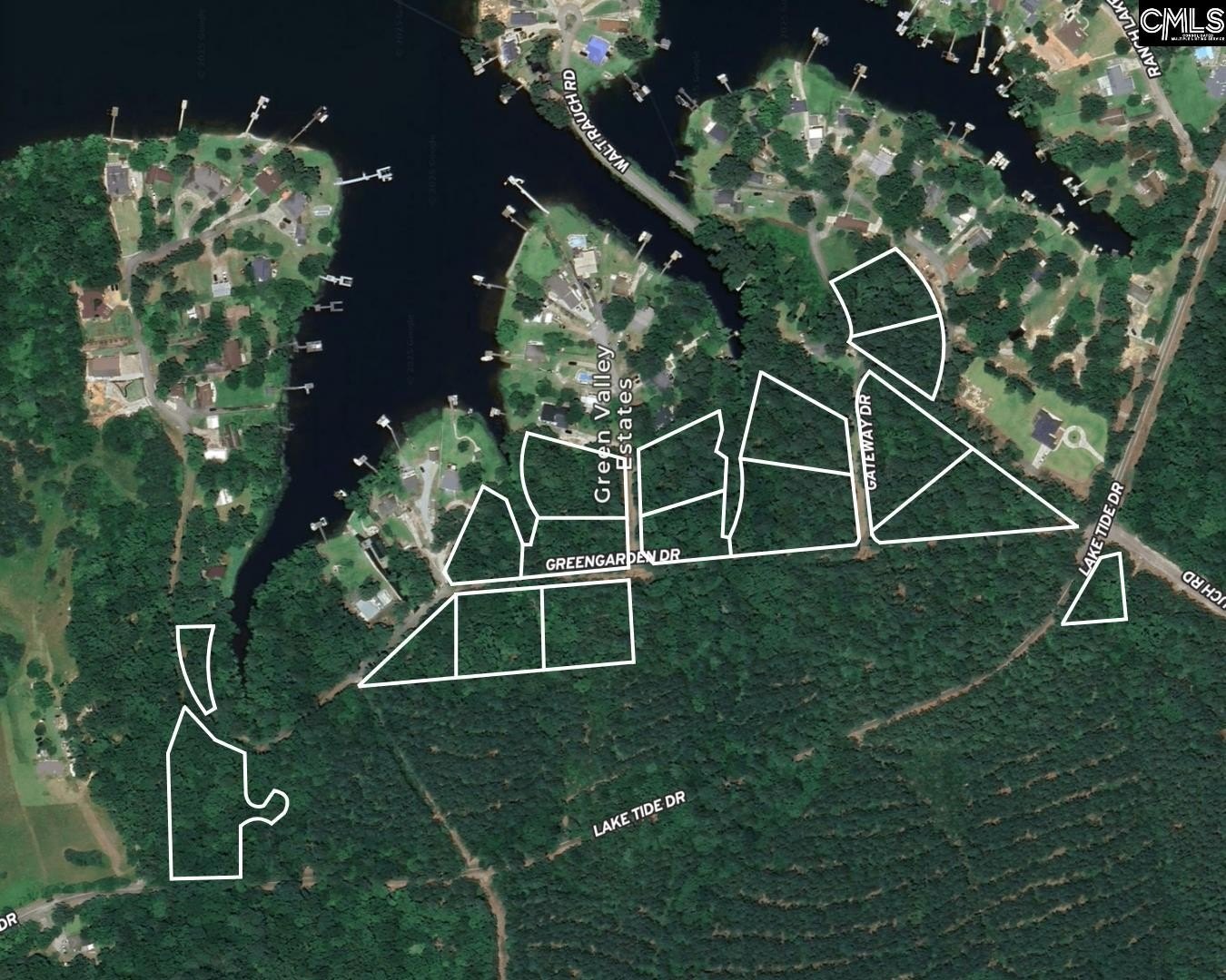 Residential Lot in Lake Community