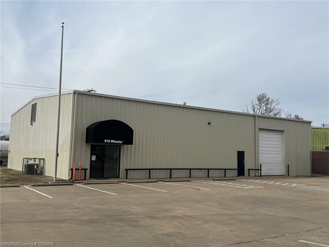 Fort Smith Retail/Warehouse Opportunity