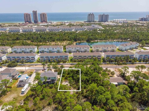 Land in Perdido Key