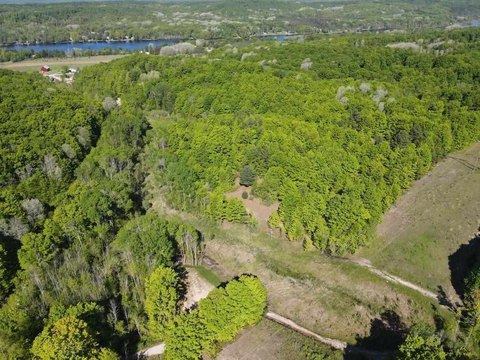 LAND - EAST JORDAN, MI