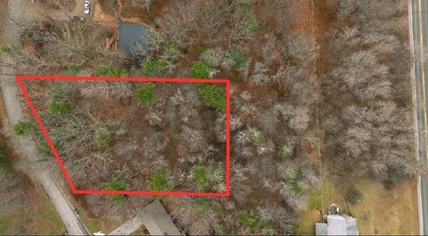 Wooded Lot in Pineridge Subdivision