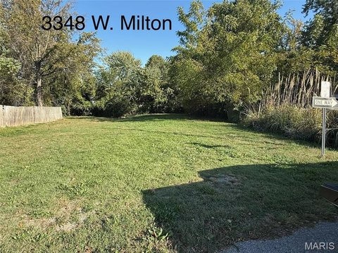 Land, Breckenridge Hills, MO