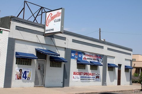 Bar and Courtyard Restaurant Building