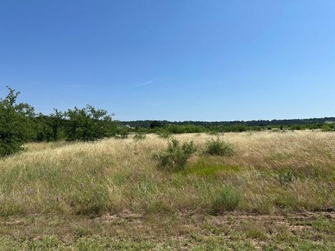 Buildable Waterfront Community Lot