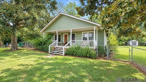 Land, Walker, LA