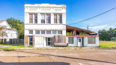 Historic Commercial Building in Lockport