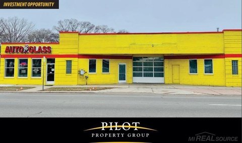 Warehouse with Drive-Thru and Roll-Ups