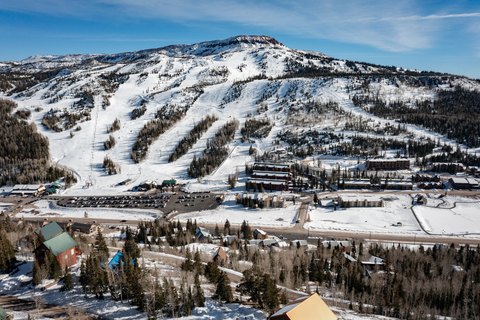 Land with Mountain Views