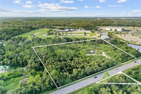 9.91 Acres in North Fort Myers