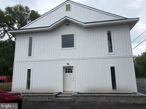 Renovated Office Building For Lease