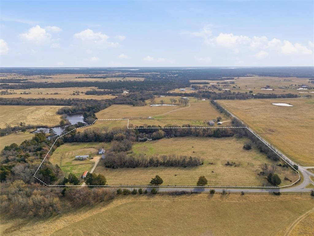 Whitesboro 21-Acre Estate