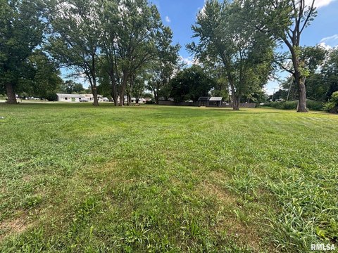Residential Land in Springfield, IL