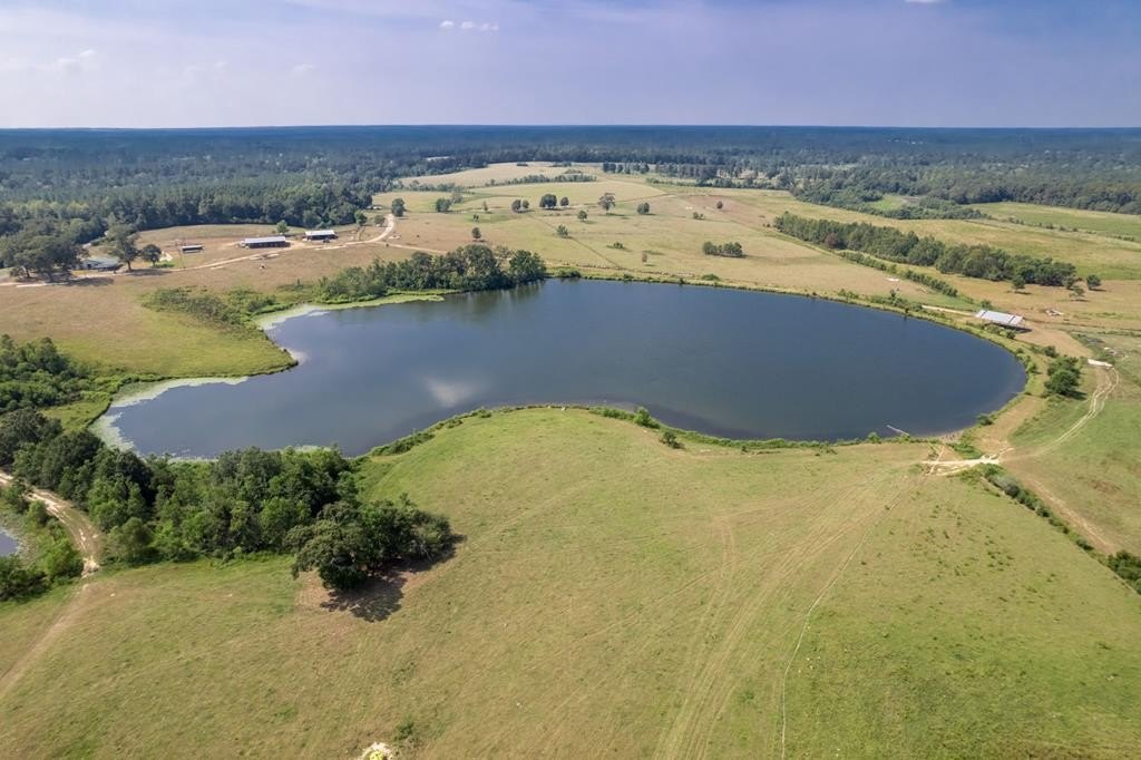 Poplarville, MS Lakefront Land