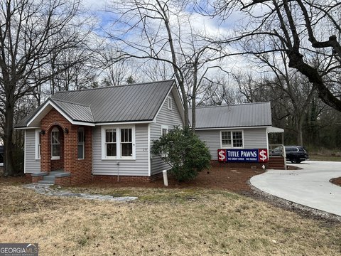 Winder Office/Retail Building For Sale