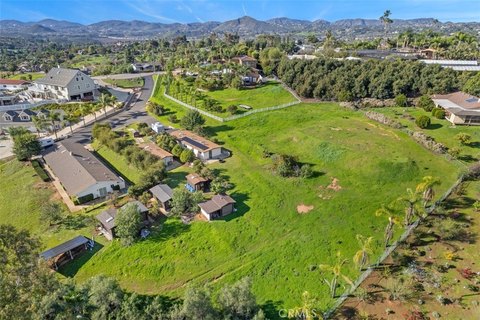Expansive Vacant Land in Escondido