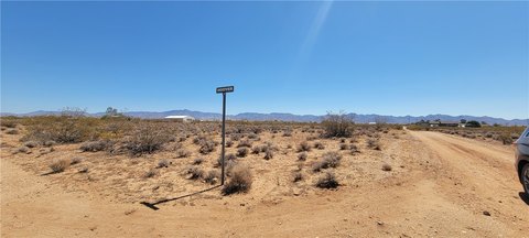 LAND - Golden Valley, AZ