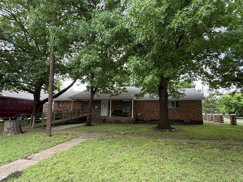 Brick Triplex with Loft Unit