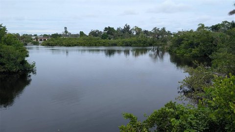 Waterfront Lots with Gulf Access