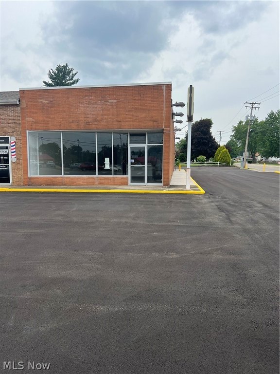 5904 Ss Ave, Youngstown, OH 44512-3609