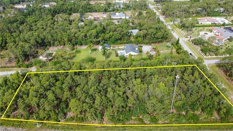 Prime Homesite in Desirable Naples