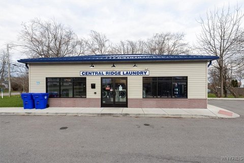Established Laundromat in High-Traffic Location