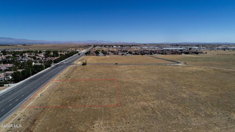 LAND - Lancaster, CA