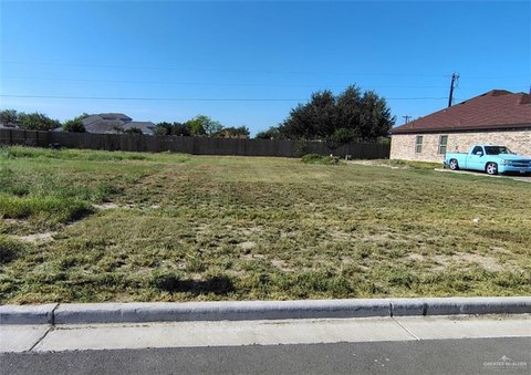 Residential Land in Alton, TX